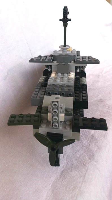 LEGO MOC - Погружение - Подводная лодка 'К-15': Вид сзади. 