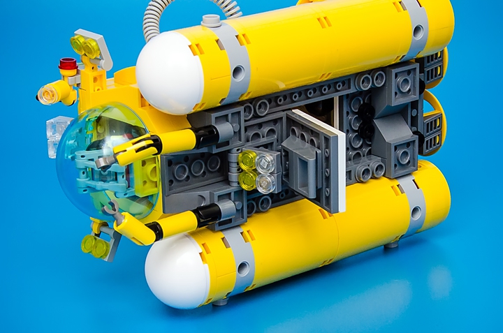 LEGO MOC - Погружение - FLOUNDER EX-1: Дополнительные закрывающиеся прожекторы