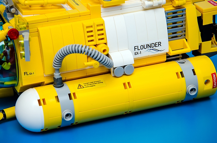 LEGO MOC - Погружение - FLOUNDER EX-1: Предупредительные обозначения
