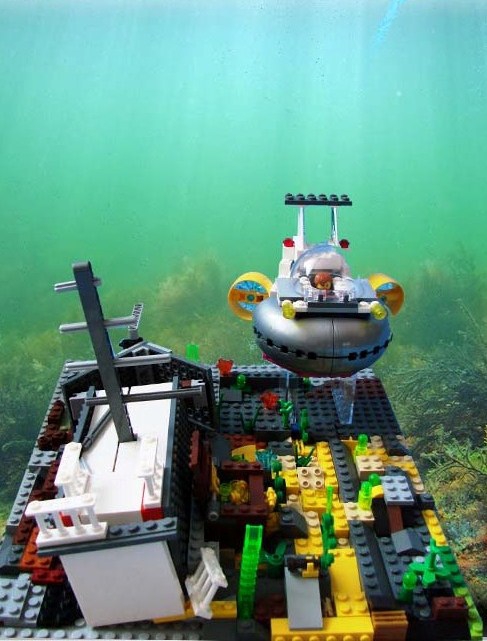 LEGO MOC - Погружение - Вперед, за сокровищами!: Что это там, на дне? Неужели затонувший корабль?