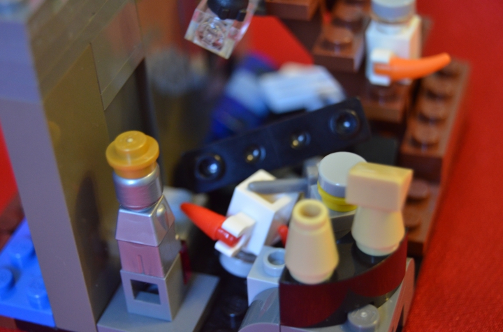LEGO MOC - Битва Мастеров 'В кубе' - Атака на Темный Замок: Еще один готов… Осталось двое.