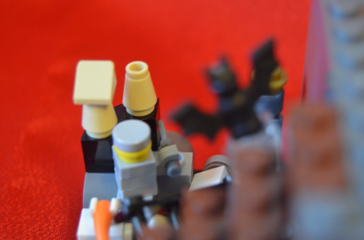 LEGO MOC - Битва Мастеров 'В кубе' - Атака на Темный Замок: А не взорвать ли нам эту красоту?