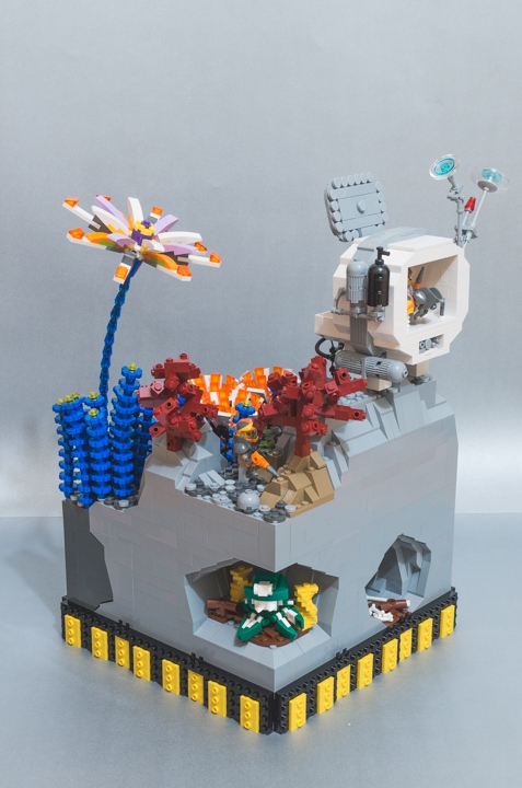 LEGO MOC - Инопланетная жизнь - Форпост 18: Общий вид на грань №3.