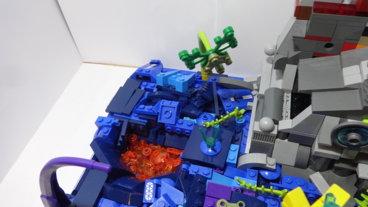 LEGO MOC - Инопланетная жизнь - Кусочек жизни на планете Скаардж: Вот водоём блого-родниковой воды.