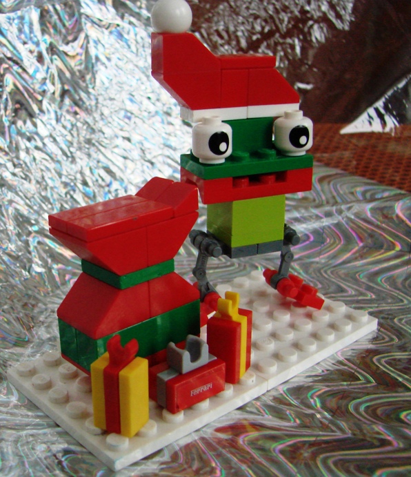 LEGO MOC - Новогодний Кубик 2016 - Лягушонок: Это Лягушонок - Санта Клаус.