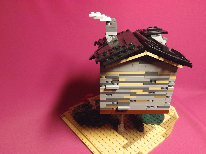 LEGO MOC - Чудеса русских сказок - Гуси-лебеди: избушка на курьих ножках.
