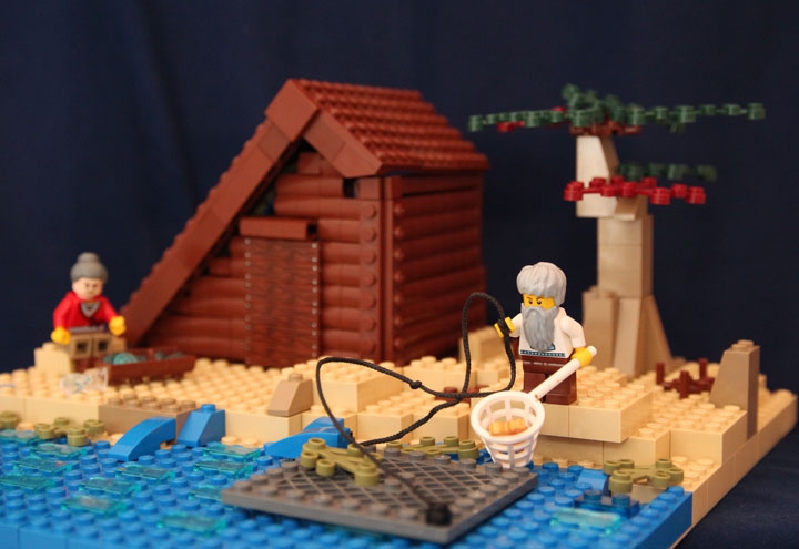 LEGO MOC - Чудеса русских сказок - Сказка о рыбаке и рыбке. (А.С. Пушкин): Старик вытаскивает рыбку