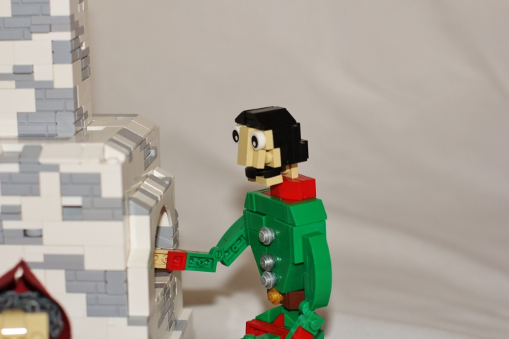 LEGO MOC - Чудеса русских сказок - Каша из топора: Солдат варит кашу, тихонько посмеиваясь себе в усы: он и не подозревал, что сможет  поесть сегодня.