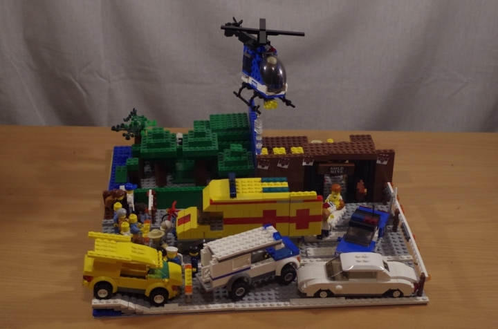 LEGO MOC - Конкурс Детективов - Убийство и кража в спортбаре 'Шахта золота' на конце города.: Общий план.