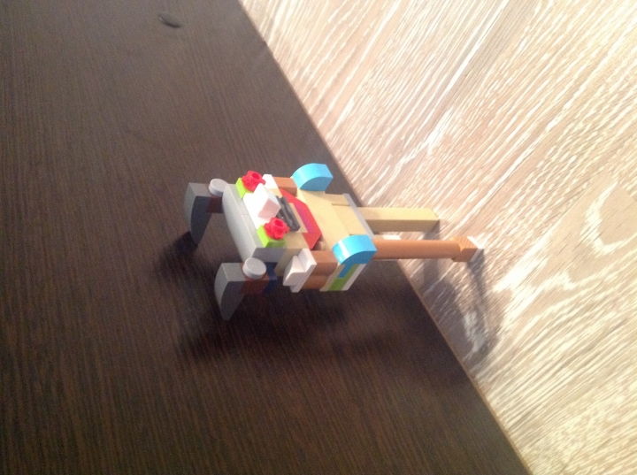 LEGO MOC - Фантастические твари и кто их фантазирует - Один из жителей замка