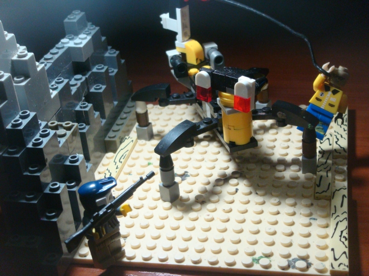 LEGO MOC - Фантастические твари и кто их фантазирует - Фантастическая тварь - Skarpihvost( Скарпихвост) : Левый боковой ракурс
