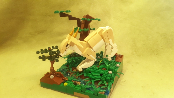 LEGO MOC - Фантастические твари и кто их фантазирует - Ушастая лань: Живут они, как и обычные сородичи, в лесах.