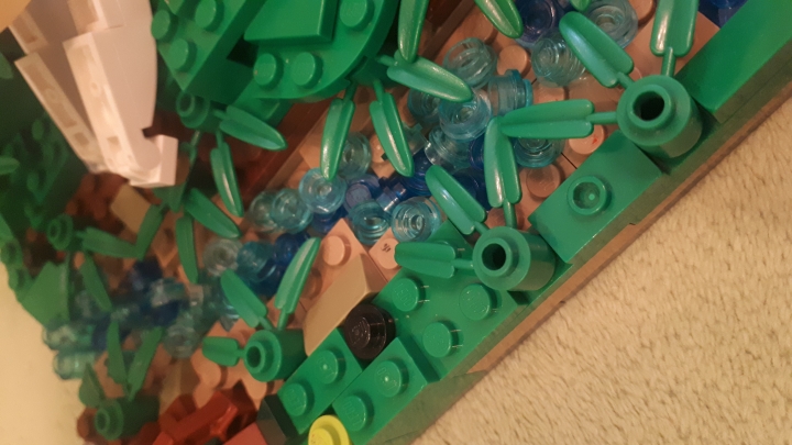 LEGO MOC - Фантастические твари и кто их фантазирует - Ушастая лань: Любят бродить вдоль воды.