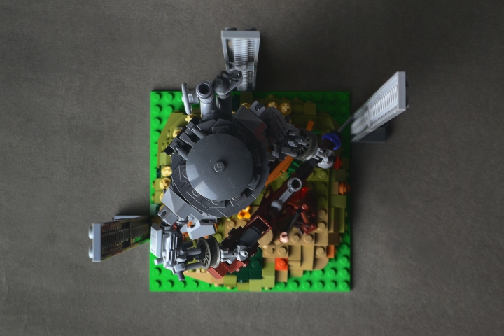 LEGO MOC - 16x16: Mech - Такой далекий 1920 год: 'Железным клином сошлась, разлилась хмурым стоном по землям; в копях вражьих родилась <br />
черная туча, раздора семя