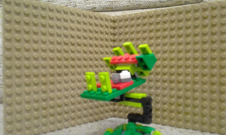 LEGO MOC - 16x16: Ботаника - Венерина мухоловка : Охота на муху 