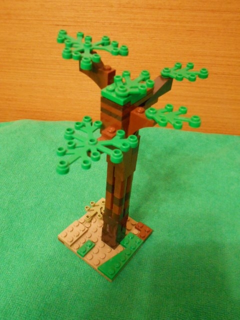 LEGO MOC - 16x16: Ботаника - Баобаб: Несколько фото под другим углом.