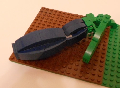 LEGO MOC - 16x16: Ботаника - Баклажан: Техническое фото.