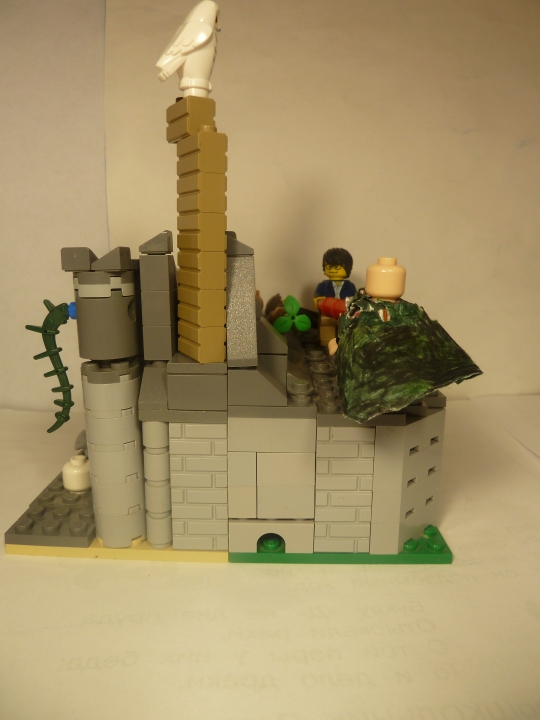 LEGO MOC - 16x16: Поединок - Поединок Гарри Поттера и Волан-де-морта.: Вид слева.
