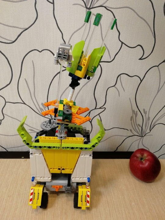 LEGO MOC - 16x16: Микро - Lego Bank сорит деньгами