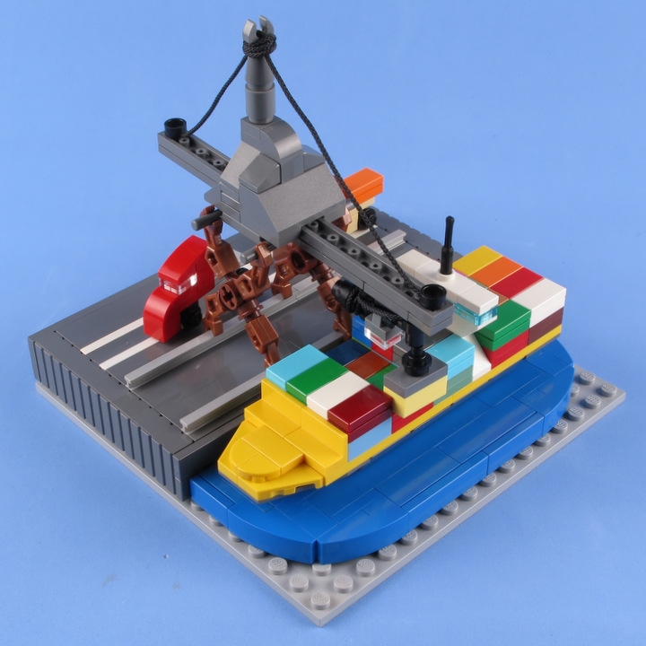 LEGO MOC - 16x16: Микро - МорПорт: Техническое фото 2 (спереди-слева).