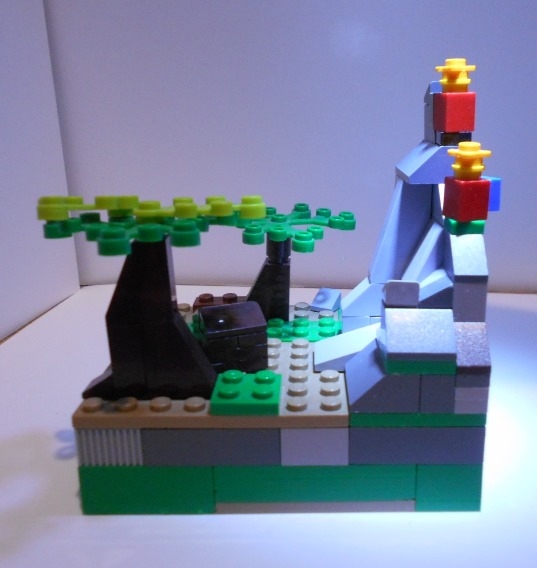 LEGO MOC - 16x16: Микро - 'Удачная' прогулка: - Ну вот, видишь, я забрался выше тебя! <br />
- Эх... Да, ну ты даешь! Стоп. А как же мы теперь слезать будем??<br />
...<br />

