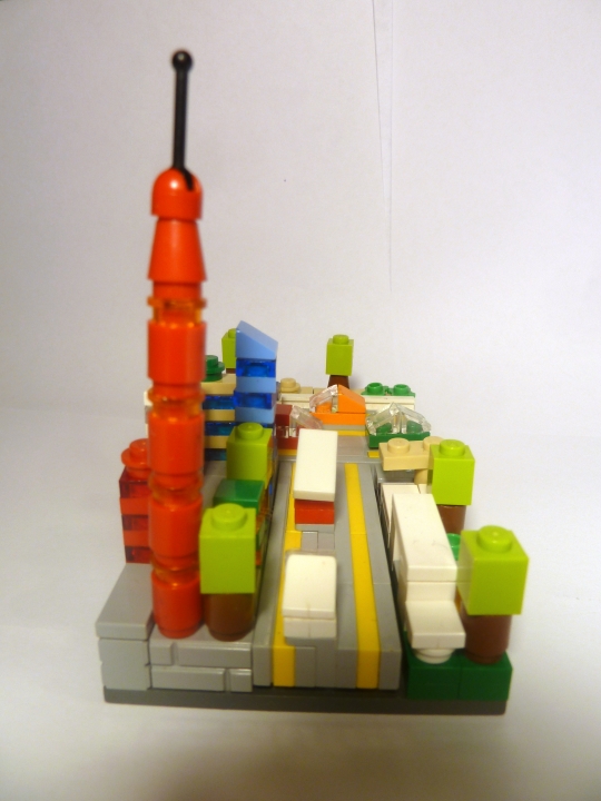 LEGO MOC - 16x16: Микро - Годод Солнечногорск на реке Волшебная.: Вид сзади.