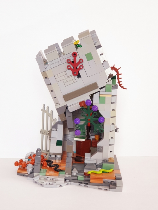 LEGO MOC - Младшая лига. Конкурс 'Средневековье'. - Неожиданное нападение Мадам Матильды: Башня без фигурок. 
