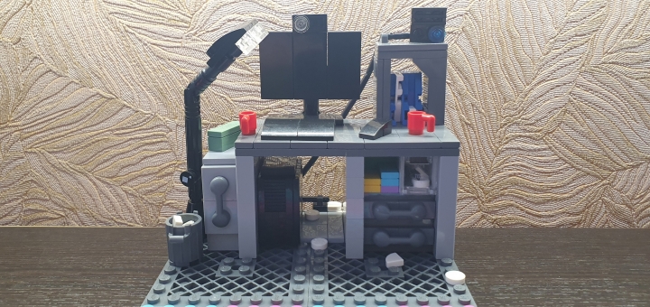 LEGO MOC - LEGO-конкурс 16x16: 'Все работы хороши' - Программист: Немного мусора по всему полу...