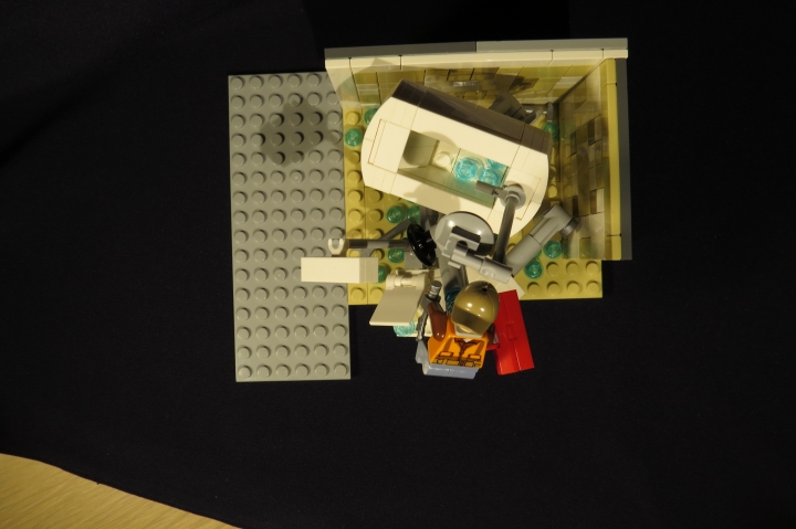 LEGO MOC - LEGO-конкурс 16x16: 'Все работы хороши' - Сантехник Петр и восстание санузла: фото для масштаба