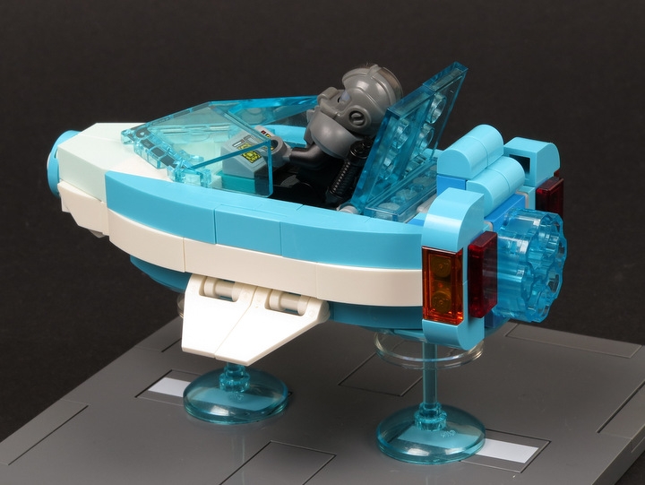 LEGO MOC - LEGO-конкурс 16x16: 'Киберпанк' - ГруБыКиРя: Нельзя забывать про подставку под спину.