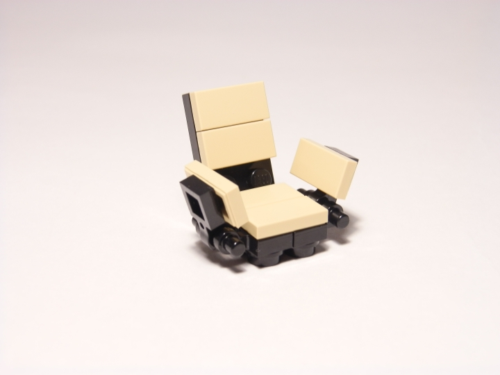 LEGO MOC - Потому что мы можем! - Случайное открытие.: В таком удобном кресле наблюдать за экспериментом гораздо приятнее!
