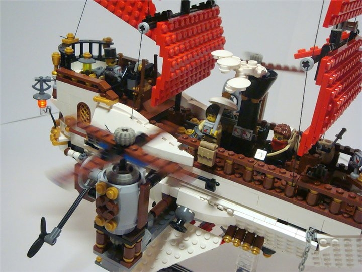 LEGO MOC - Steampunk Machine - «Алые паруса» в стиле Steampunk.: Винты вращаются от PF