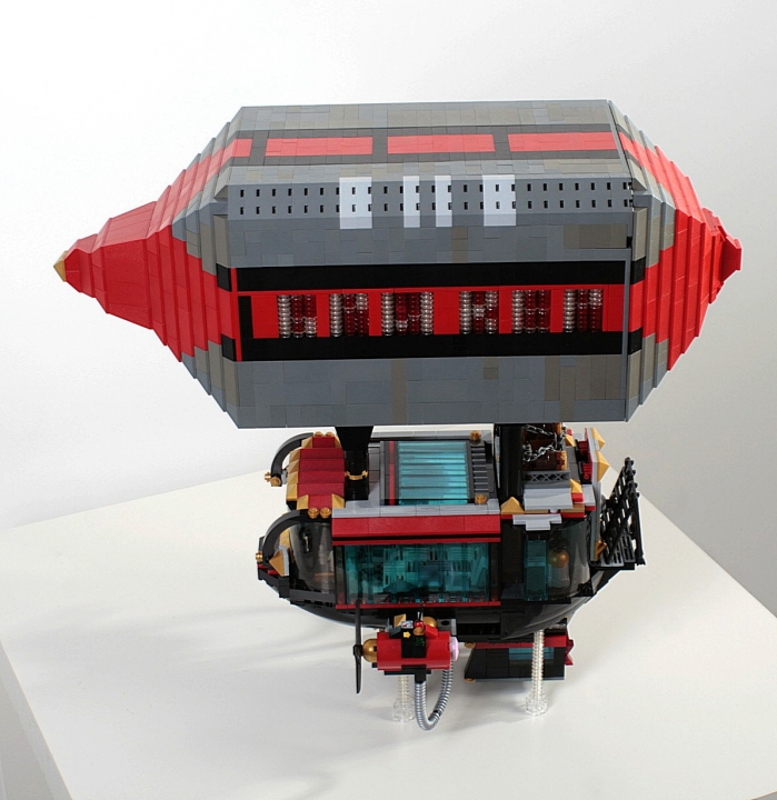 LEGO MOC - Мини-конкурс 'Битва Дирижаблей' - Игла: Спонсор проекта – наш замечательный, всеми известный «Брикер», что это означает, Вы знаете. 