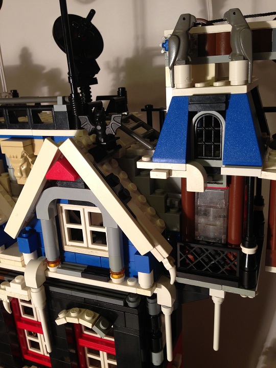 LEGO MOC - Новогодний Кубик 2014 - Новый 2014 LeGod: Сначала здесь был просто балкон, но после переделок получилось вот так ))