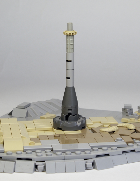 LEGO MOC - LEGO Architecture - Свердловск-86: <p align=left></i> Сейчас, это всего лишь занесенные пылью железобетонные конструкции. 