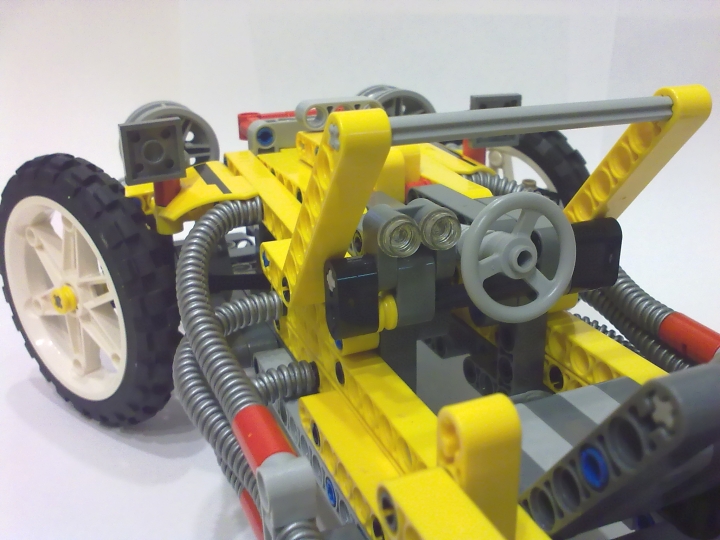 LEGO MOC - Technic-конкурс 'Легковой автомобиль' - Retro Racer: Минималистичная приборная панель и спортивный руль.