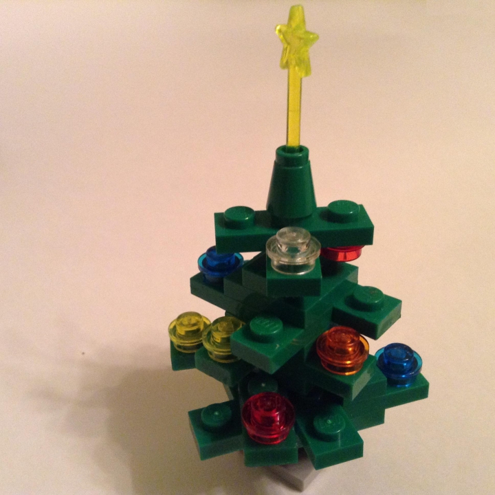 LEGO MOC - Новогодний Кубик 3015 - Завтра была война...: Елочка поближе)