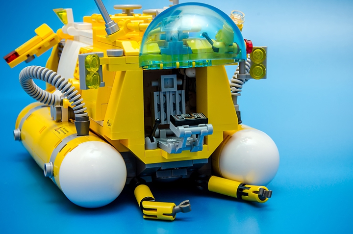 LEGO MOC - Погружение - FLOUNDER EX-1: Место командара