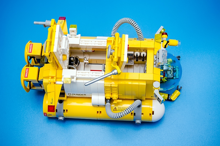 LEGO MOC - Погружение - FLOUNDER EX-1: Отсеки