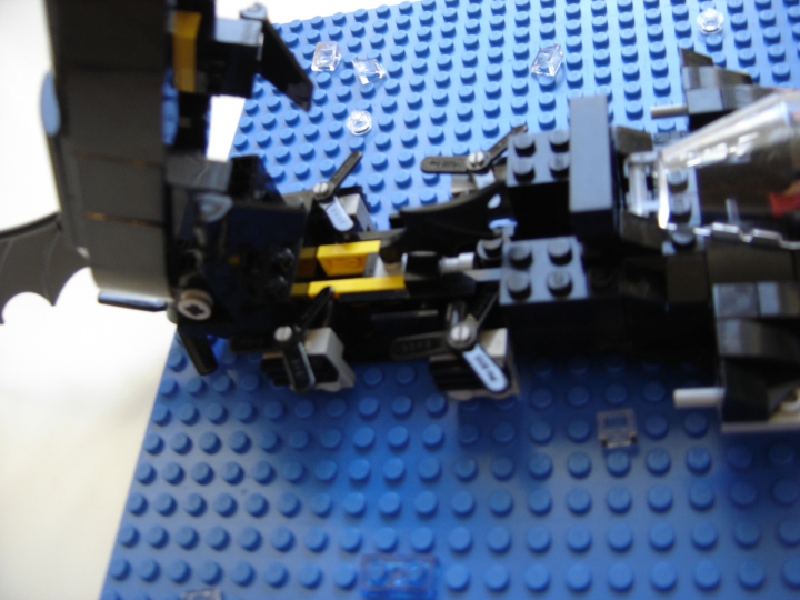 LEGO MOC - Погружение - Подводная лодка Бэтмена: БПЛА в контейнере, приближение