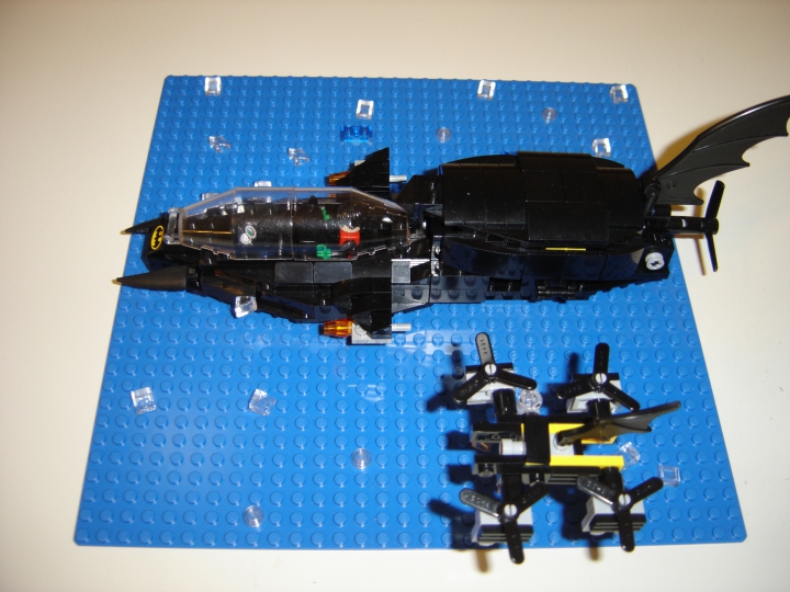 LEGO MOC - Погружение - Подводная лодка Бэтмена: Левый борт сверху