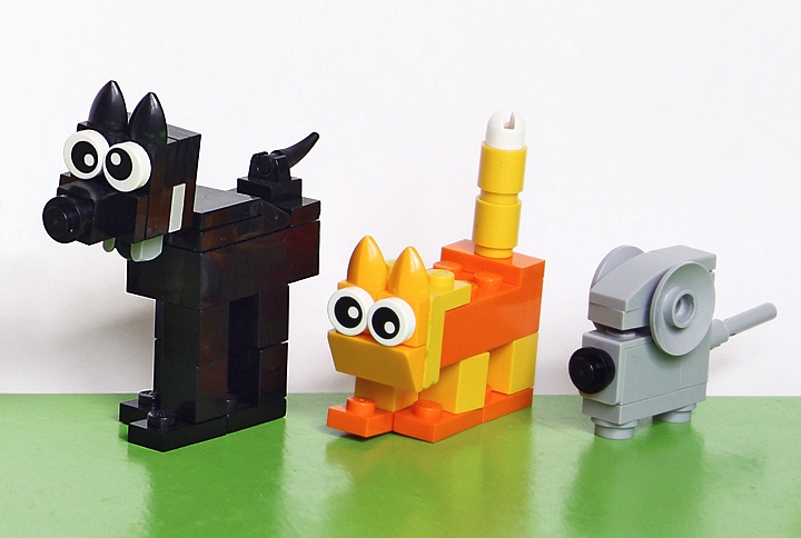 LEGO MOC - Чудеса русских сказок - Посадил Дед репку...: Голодное зверьё!