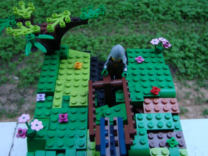 LEGO MOC - Чудеса русских сказок - Никита Кожемяка: Никита Кожемяка уверенно ведет Змея к гибели.