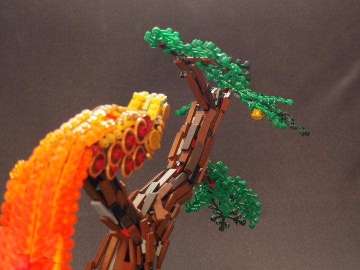 LEGO MOC - Чудеса русских сказок - Чудо-птица: Классический атрибут жар-птицы - молодильное яблоко.
