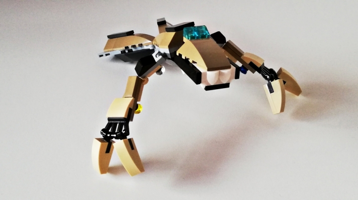 LEGO MOC - Фантастические твари и кто их фантазирует - Алмазный аллигатор : Аллигатор отдельно от самоделки.
