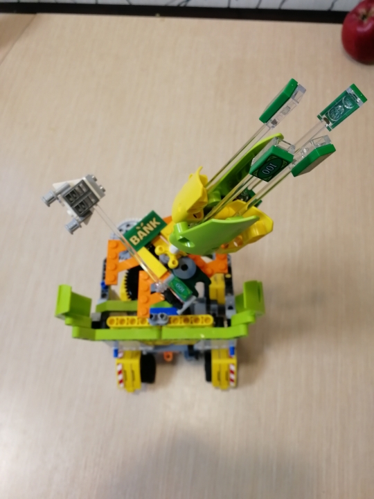 LEGO MOC - 16x16: Микро - Lego Bank сорит деньгами