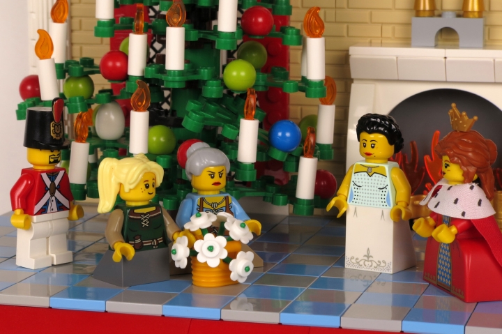 LEGO MOC - Новогодний Кубик 2020 - Новогодние подснежники: Офицер королевской стражи: Ваше величество, по королевскому указу во дворец прибыли подснежники!