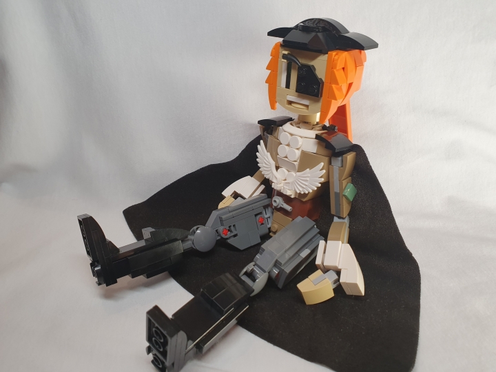 LEGO MOC - LEGO-конкурс 24x24: 'Пираты' - Капитан Рыжая Коса: Устала. Сидит.