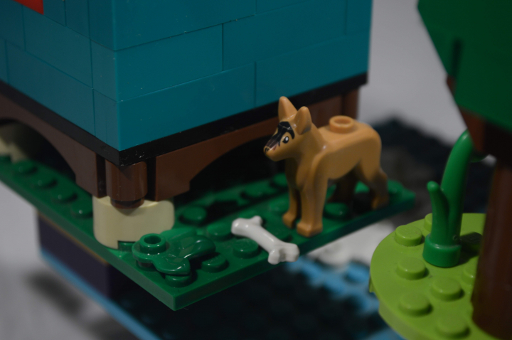 LEGO MOC - LEGO-конкурс 'Светлое будущее' - Парящая дача: Довольная собака доела мясо, только косточка осталась