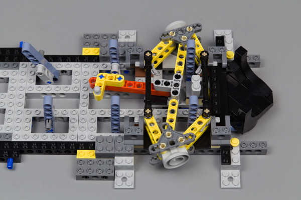 https://bricker.ru/images/uploads/thumbs/optim/5/posts/LEGO_76139/steering-system-lego-76139-01.jpg